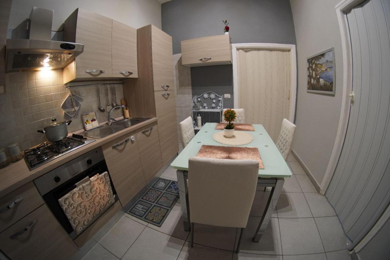 Lilly'S House Apartman Castellammare di Stabia Kültér fotó